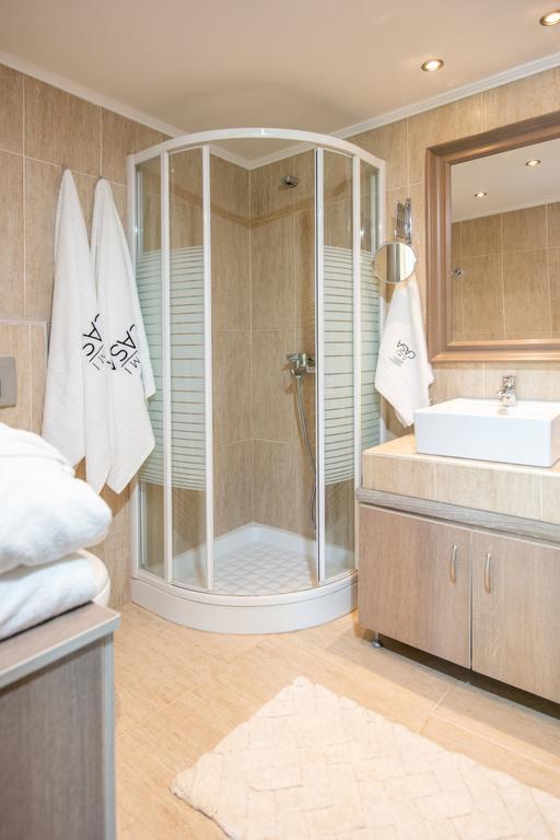 Amicasa Private Seaside Suite Пахис Экстерьер фото