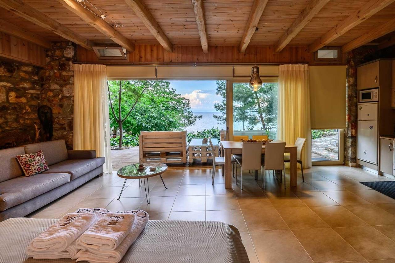 Amicasa Private Seaside Suite Пахис Экстерьер фото