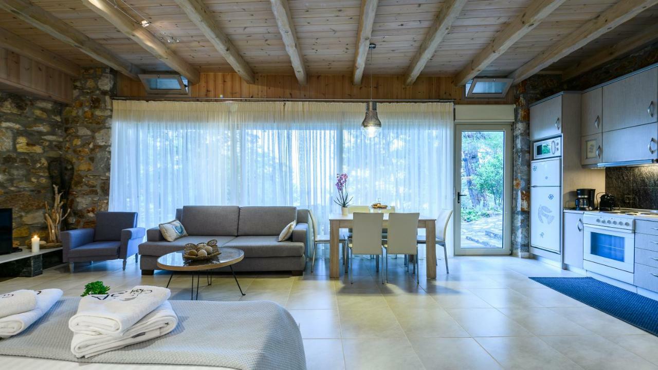 Amicasa Private Seaside Suite Пахис Экстерьер фото